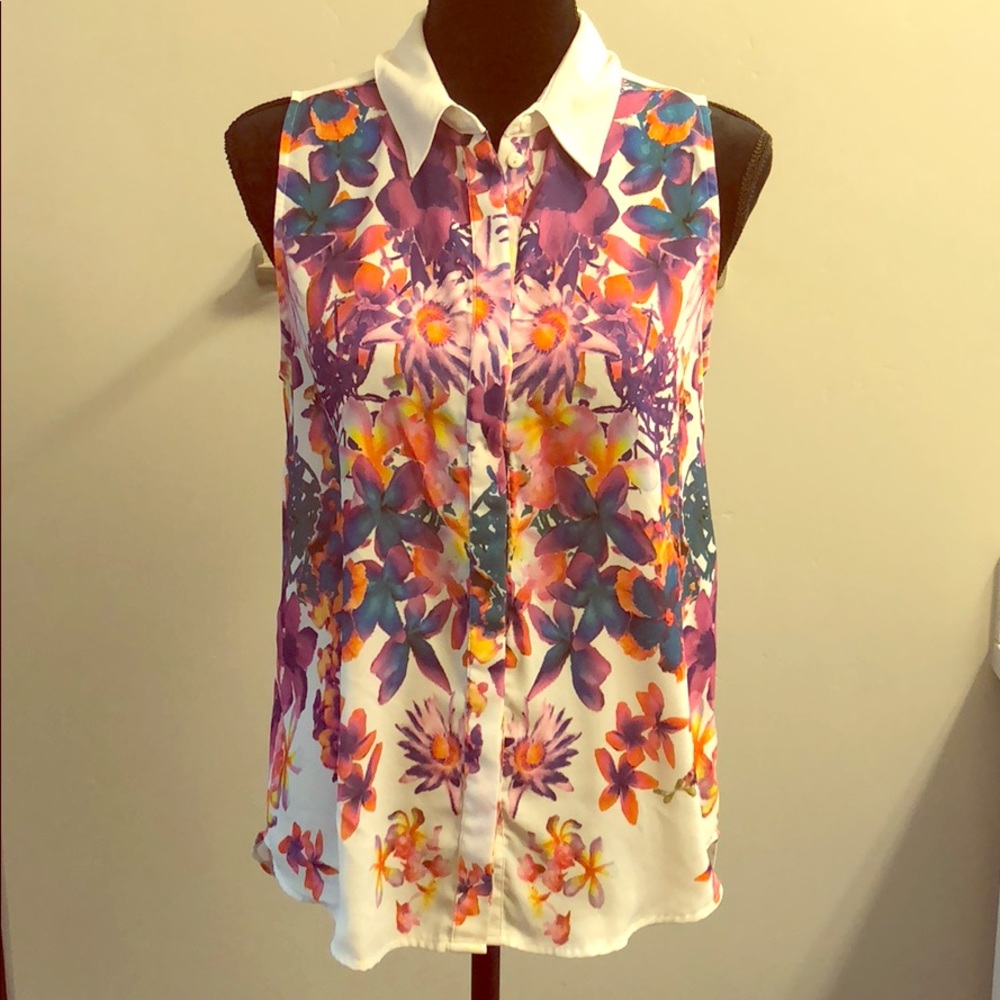 Floral Button-down Collared Blouse